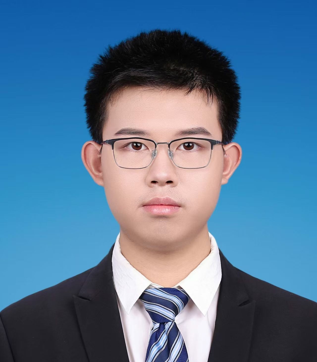 邵皓哲的头像